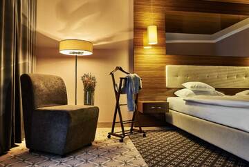 Фото номера Люкс (для 2 взрослых) Отель Hotel Mistral Sport г. Гневино 5